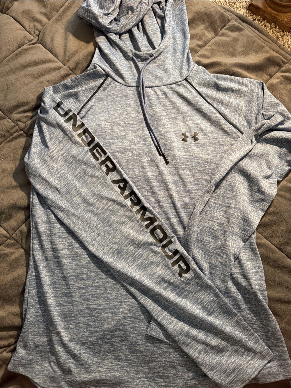 Under Armour Men’s Light Blue Hooded Performance Top